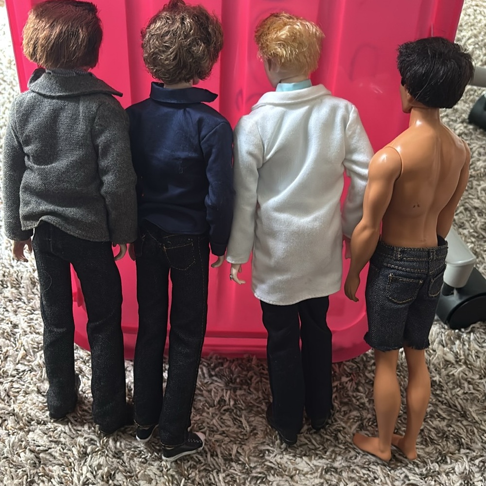Twilight Saga Barbie Dolls EUC-Pick one - Picture 6 of 16
